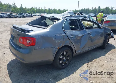 2006 Volkswagen Jetta 2.0T z USA, uszkodzony, nr VIN 3VWKJ71K46M769053